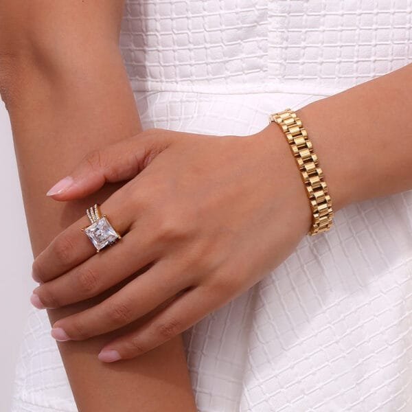 Glow 18K Gold Plated Bracelet - Image 2