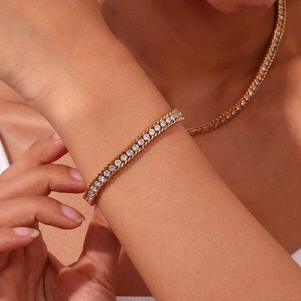 Radiant 18k Gold Plated Bracelet - Image 2