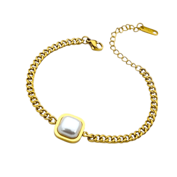 White pearl 18k Gold Plated bracelet