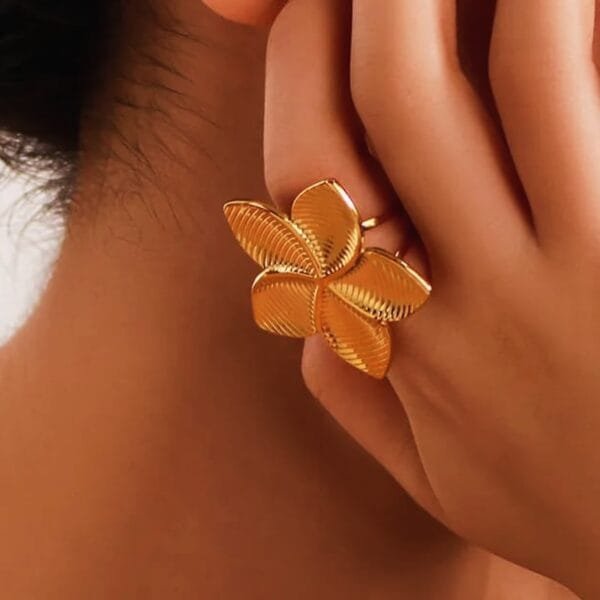 Floral Bloom 🌼 (adjustable) Ring - Image 2